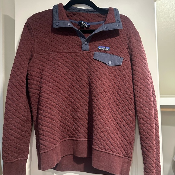 Patagonia Sweaters - Patagonia Women's Quilted Zip-Neck Pullover - Burgundy with Navy Trim